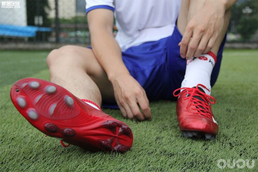 nike足球鞋全线测评,popa足球鞋实战测评