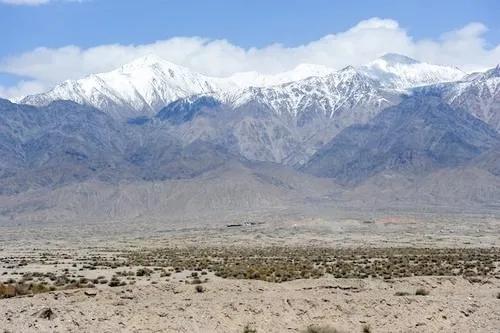 阿尔金山拉矿人,阿尔金山和田玉戈壁料