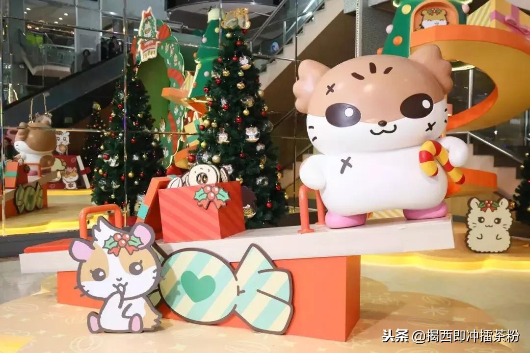 过分美丽！圣诞灯饰点亮香港：泰迪熊、比卡超、布丁狗陪你过圣诞