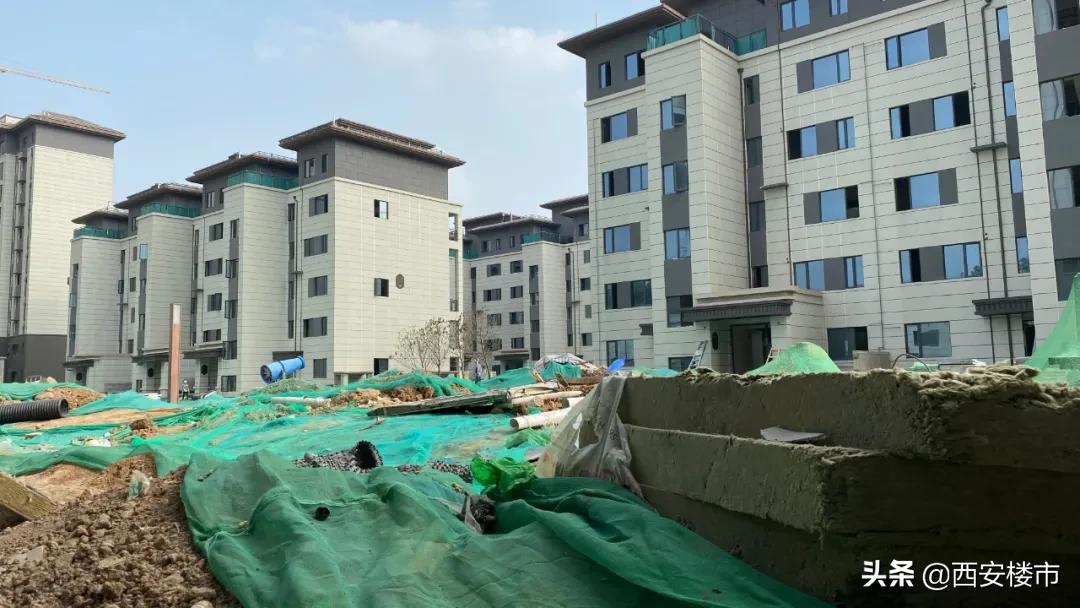 2万/㎡的香湖湾1号，建设进度和周边究竟如何？