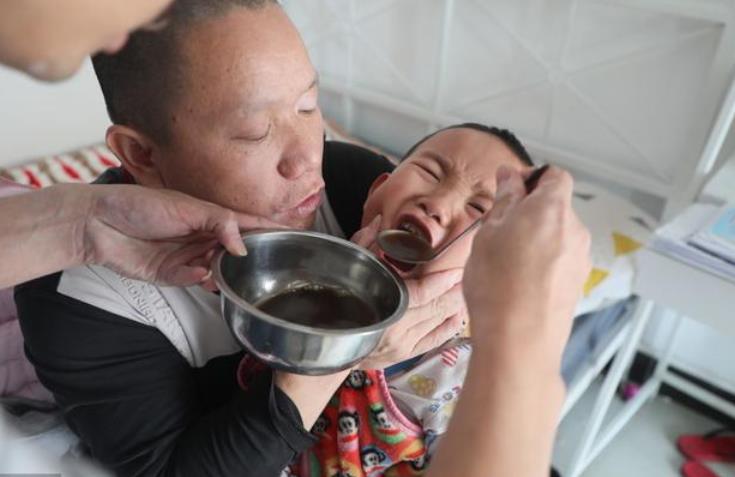 孩子不生病九种最有效的办法,孩子生病不肯吃药试试这个方法
