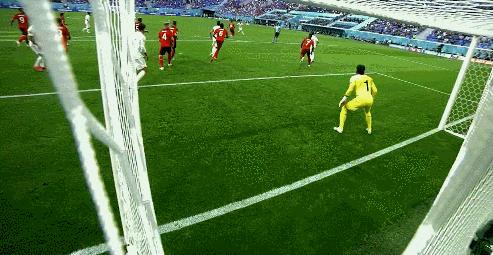 欧洲杯乌龙名场面,欧洲杯目前几个乌龙球了