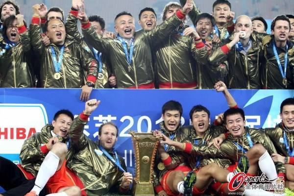 起底人和女老总:留学英国把老师变丈夫,3杀恒大奖球队6000万