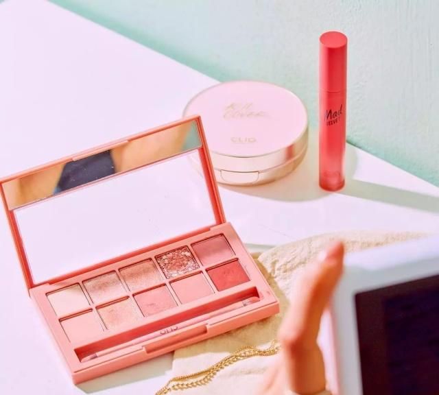 用名创优品买化妆品,用名创优品的眼影化妆