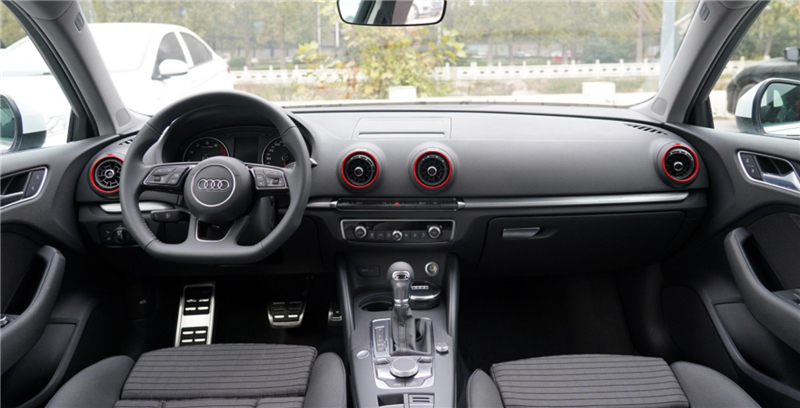 奥迪a3进口2012款sportback1.8t,12万预算能买到五年内奥迪a3吗