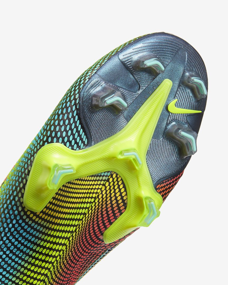 最新c罗战靴,c罗最新战靴曝光