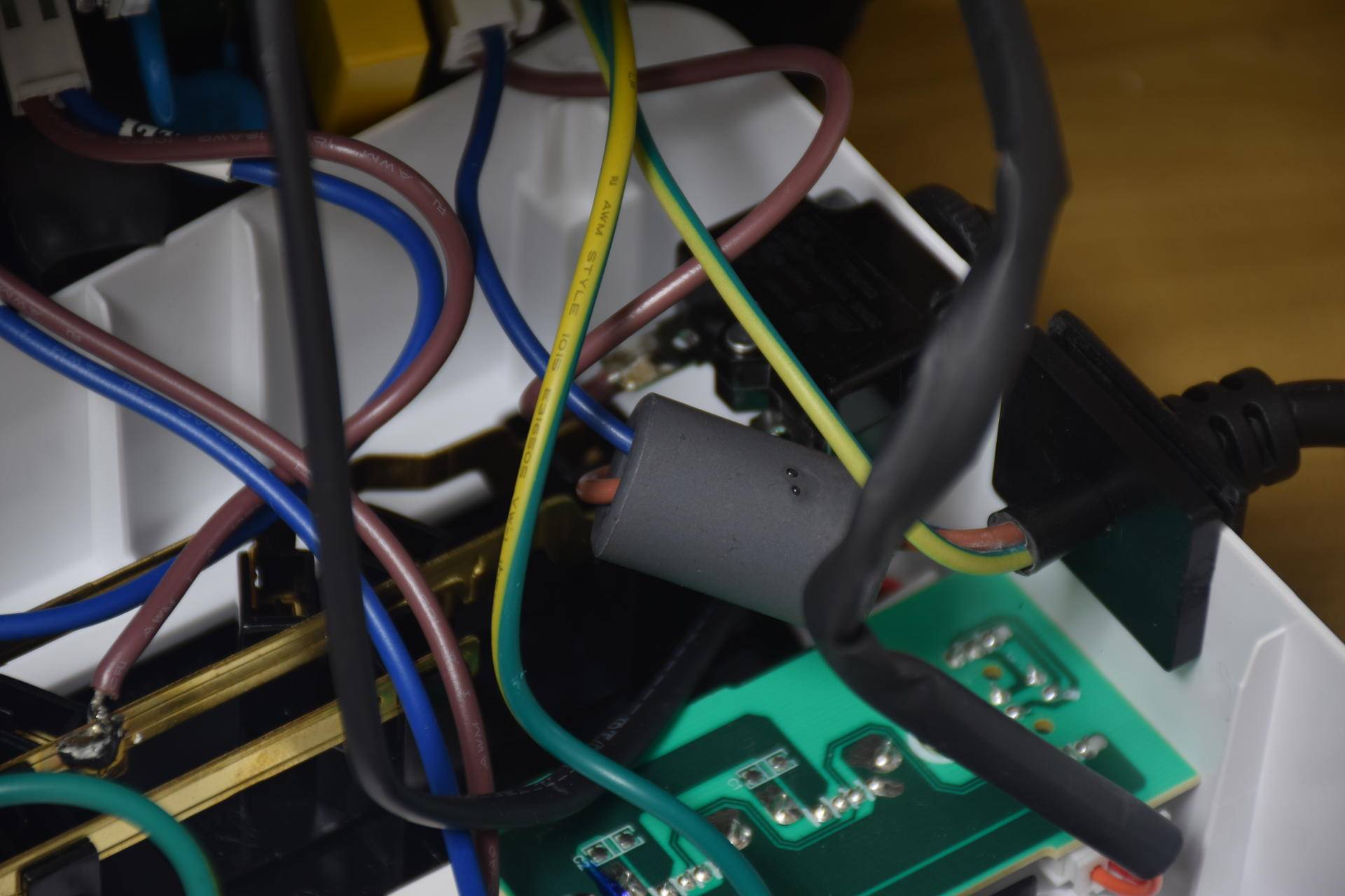 山特tg-box不间断电源方案,山特tg500ups不间断电源怎么测好坏