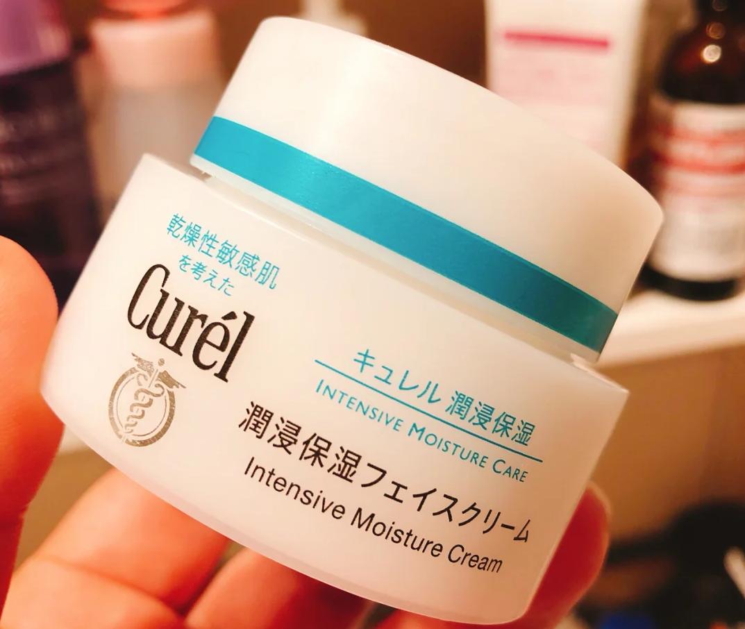 敏感肌肤泛红修复护肤品薇诺娜,敏感肌雅漾喷雾急救