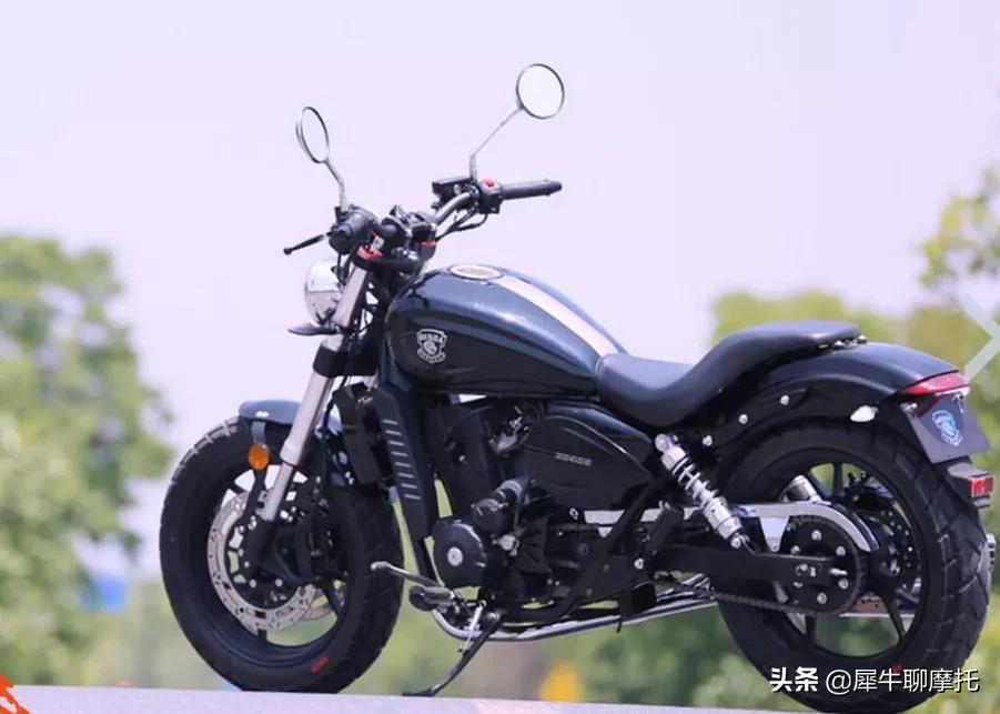 钱江闪电300和奔达灰石300,奔达灰石300适合跑长途高速吗