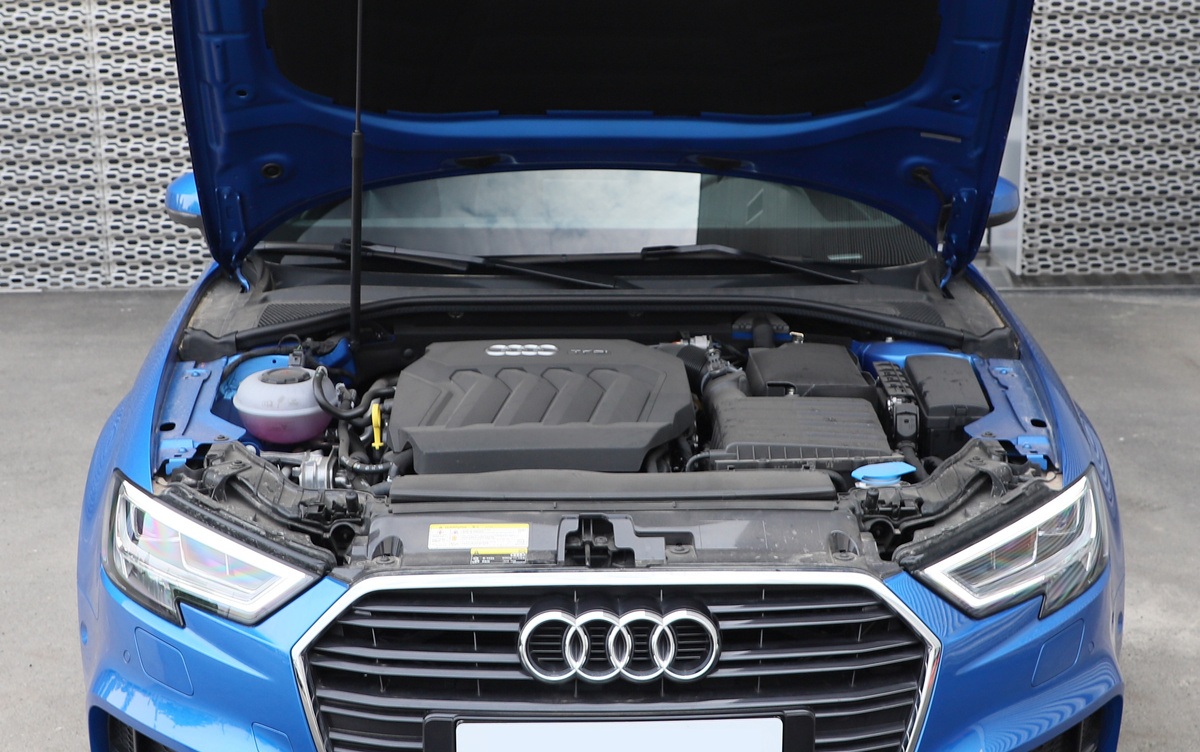 奥迪下一代四座敞篷,奥迪车系大全敞篷跑车2门