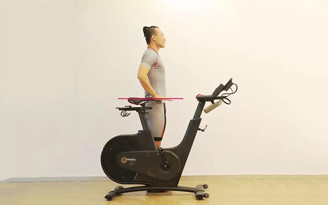 比椭圆机更燃脂，比跑步机更有趣，动感单车室内骑行指南