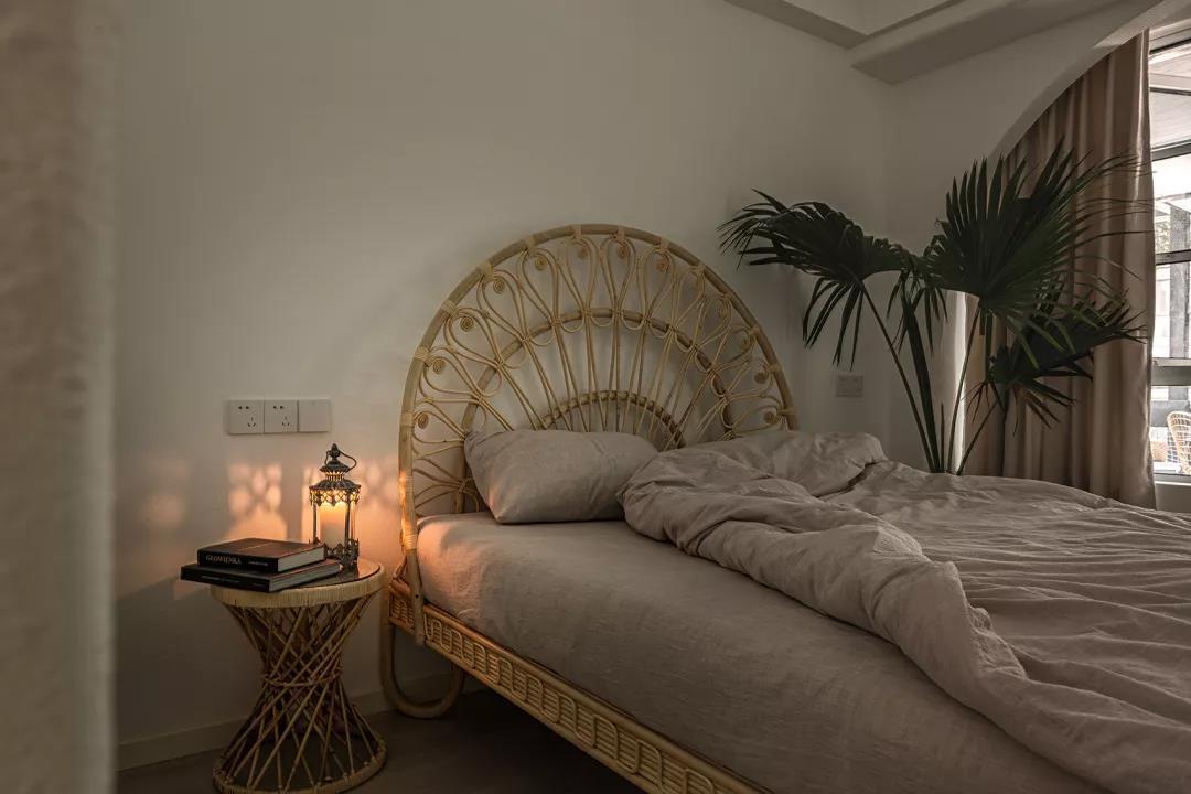 「恋·家」90后花艺师的森系生活，在洞穴里建花房