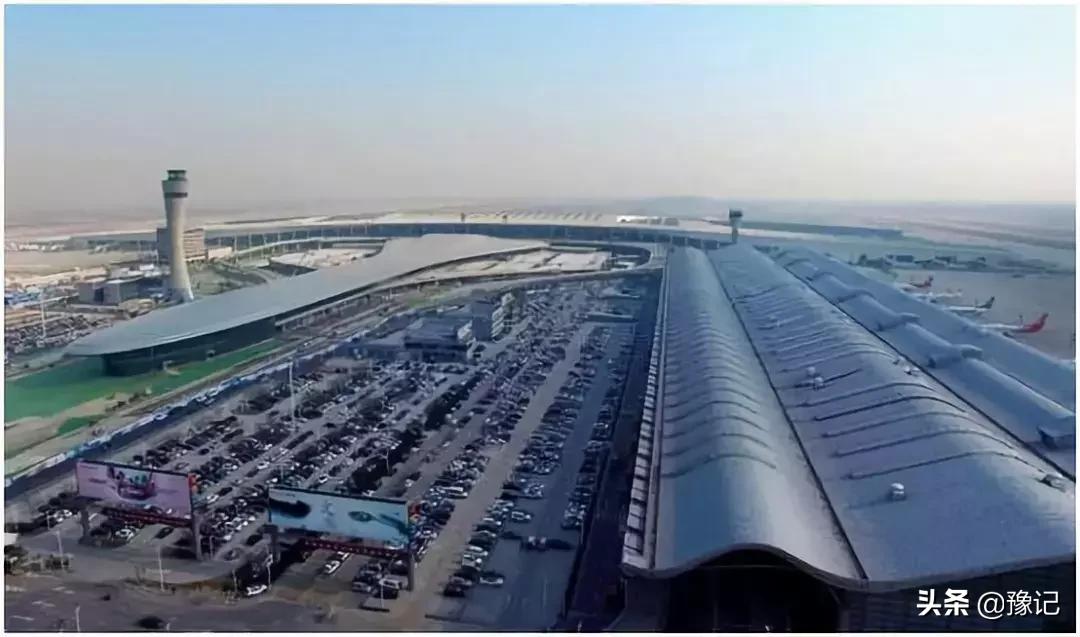 郑州十年的变化,郑州78岁老人为变年轻花30万