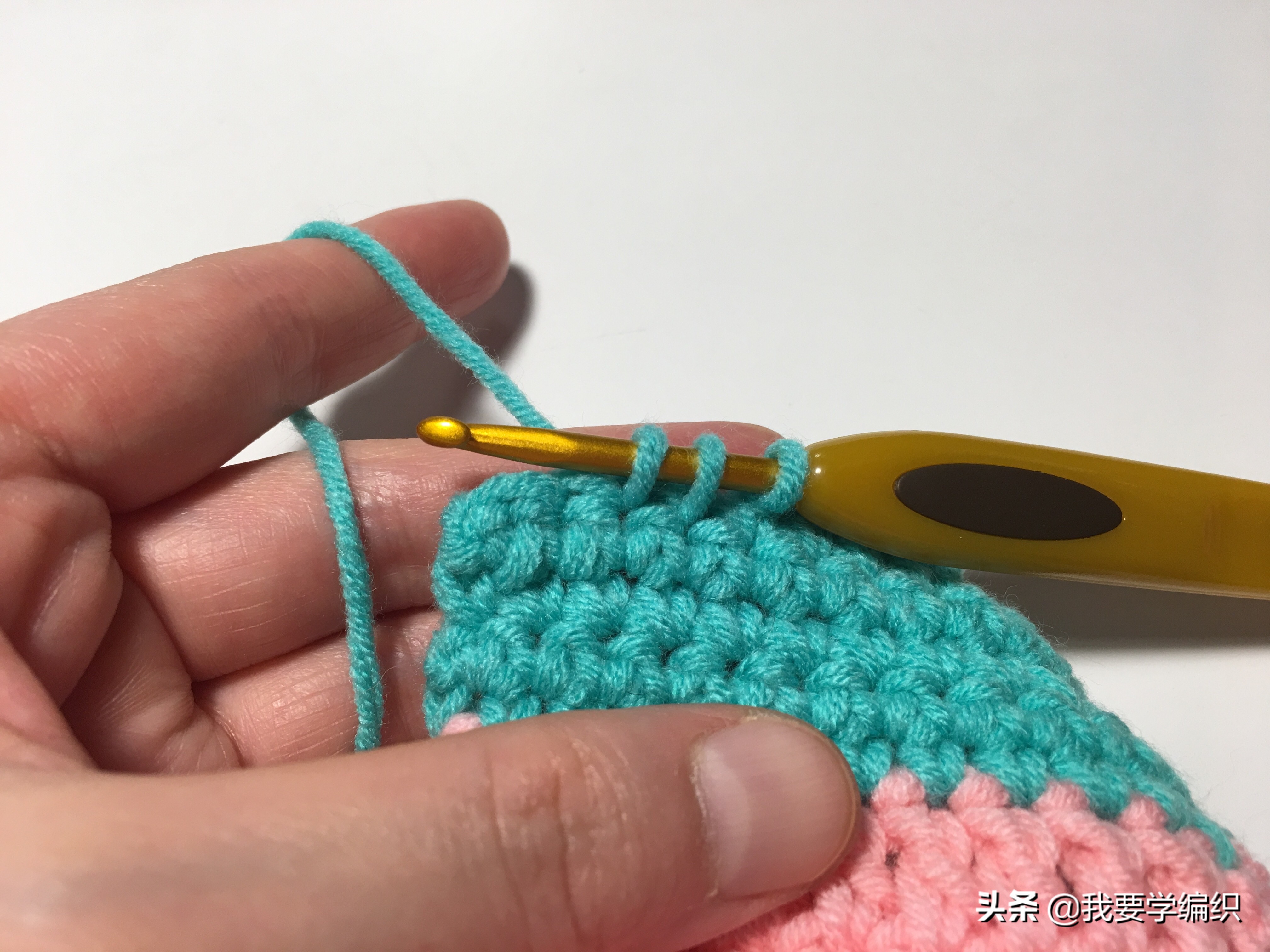 可爱的婴儿鞋钩法,可爱的钩针宝宝鞋子