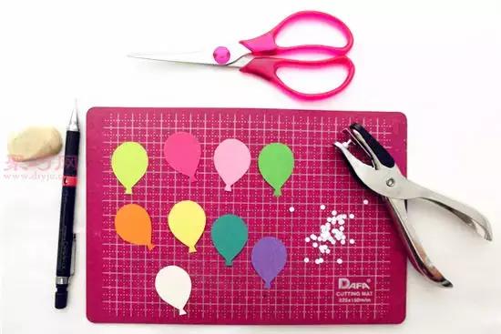 幼儿园气球手工贴画,气球创意手工