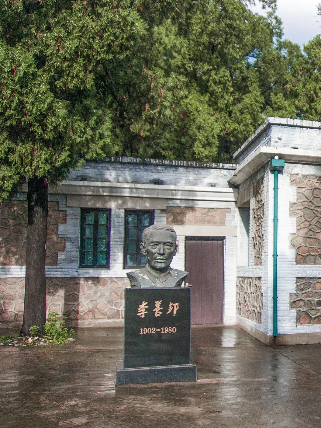 地震频发是怎么回事,四川地震频发的原因