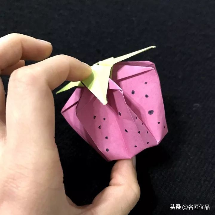 草莓叶子剪纸图,对称草莓剪纸