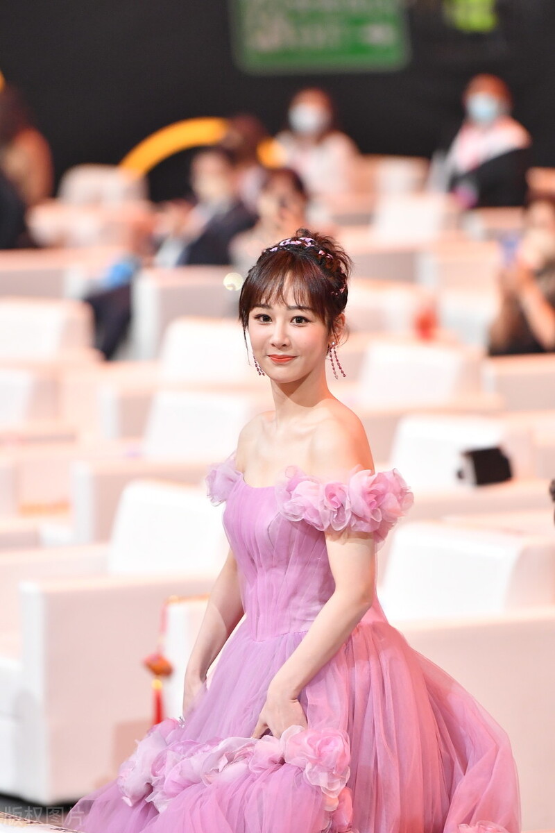 杨紫和张一山从小到大的关系,杨紫从小都跟张一山学到了什么