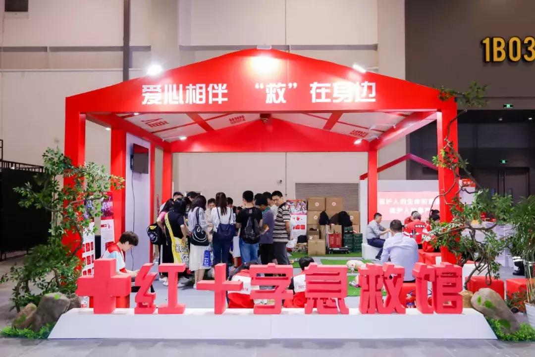 今天，半个杭州城的大小朋友在这里过六一