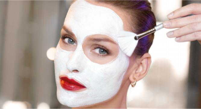 正确的护肤养出瓷光肌,透亮瓷肌精华水