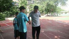 兰州教孩子踢足球,西安哪里教小孩踢足球