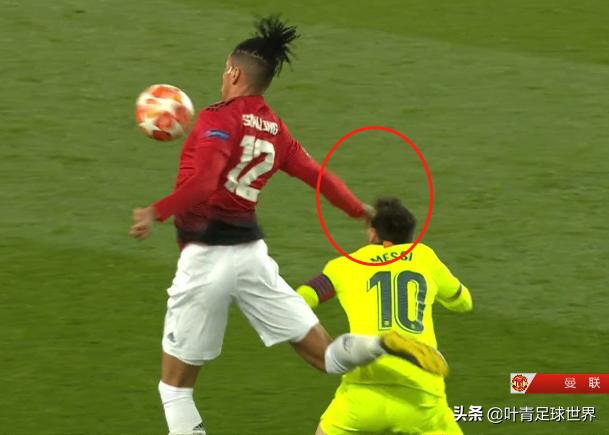 梅西遭1米92猛汉两连撞！倒在地上鲜血直淌，脸上出现3处伤痕