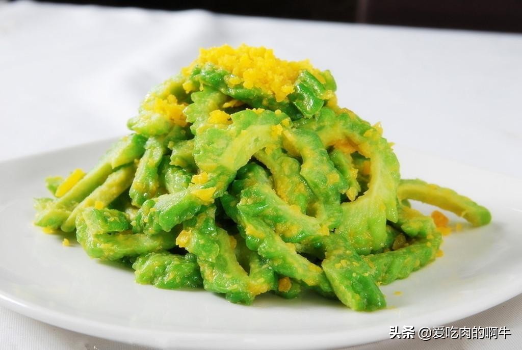 咸蛋炒苦瓜的做法大全图解,咸蛋炒苦瓜的做法