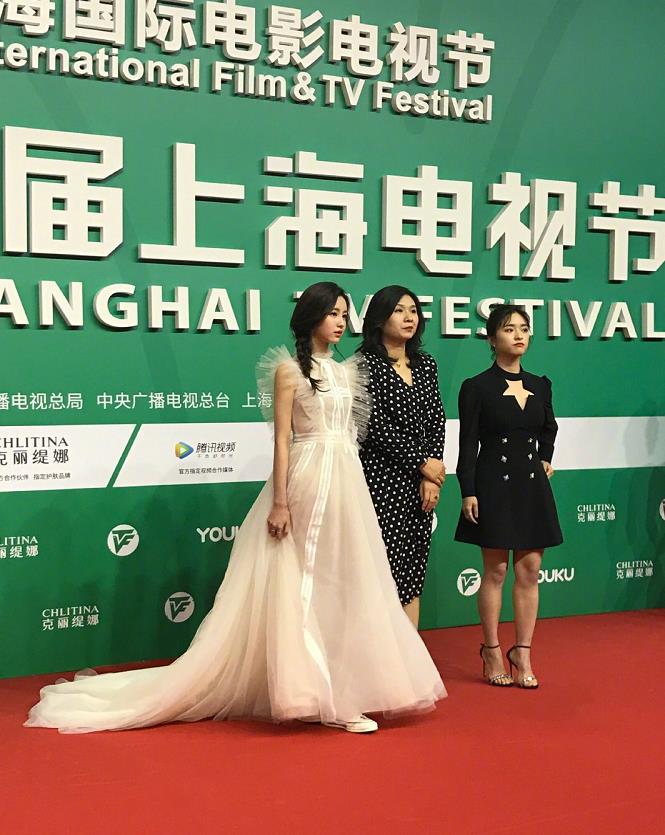 沈月和陈都灵同框,陈都灵沈月同框穿搭