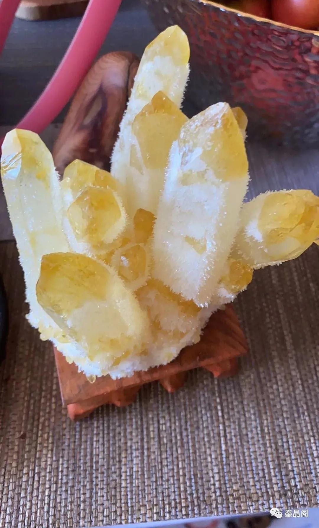 白幽灵水晶造假的多吗,水晶入坑过程