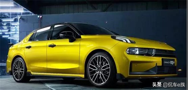 哪吒汽车外观可以看到底盘,哪吒汽车的三款车型照片