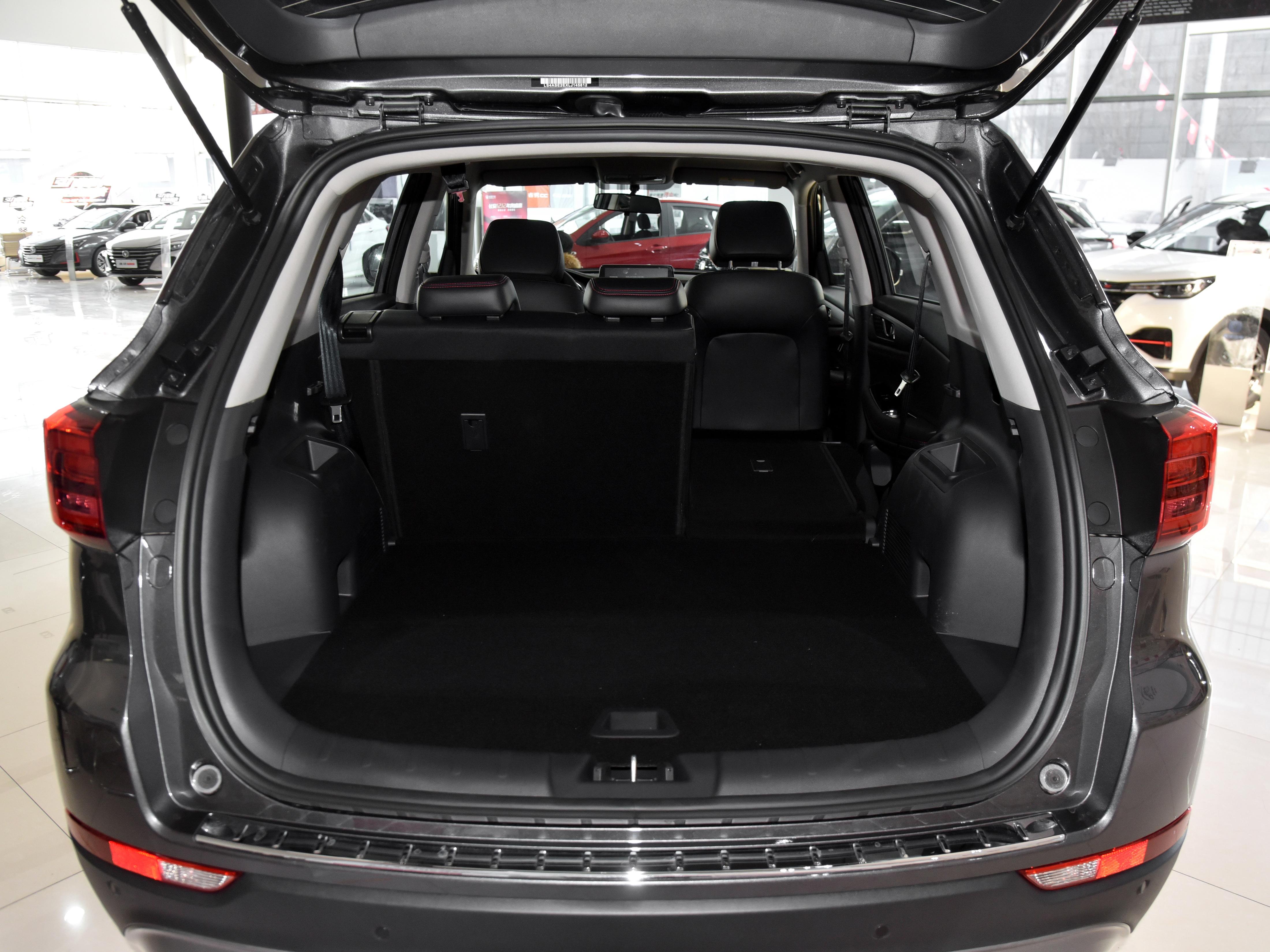 长安油电混合suvcs75plus,外观好看舒适动力强跑高速稳的suv