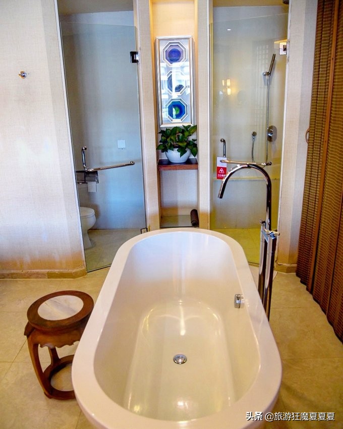 三亚亚龙湾热带雨林美景,在三亚感受亚龙湾的惬意