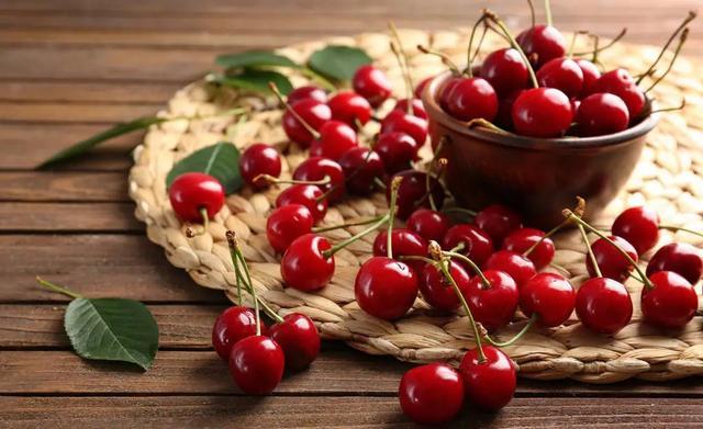 这个夏天绝不能错过的高营养水果,含花青素的水果和蔬菜有哪些