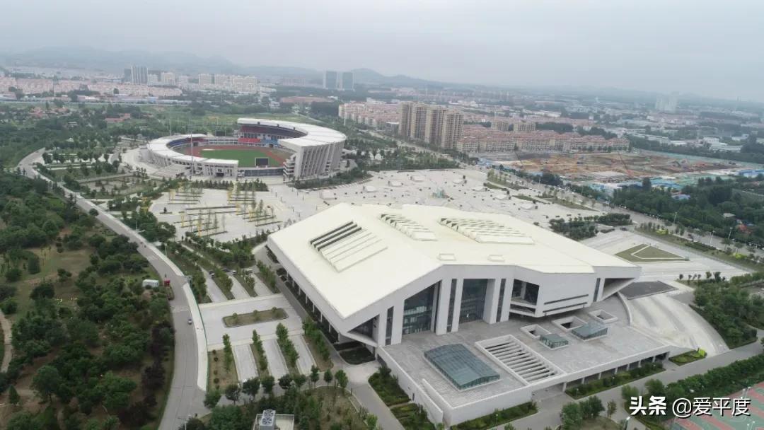 平度奥体中心羽毛球馆在哪,平度新篮球馆