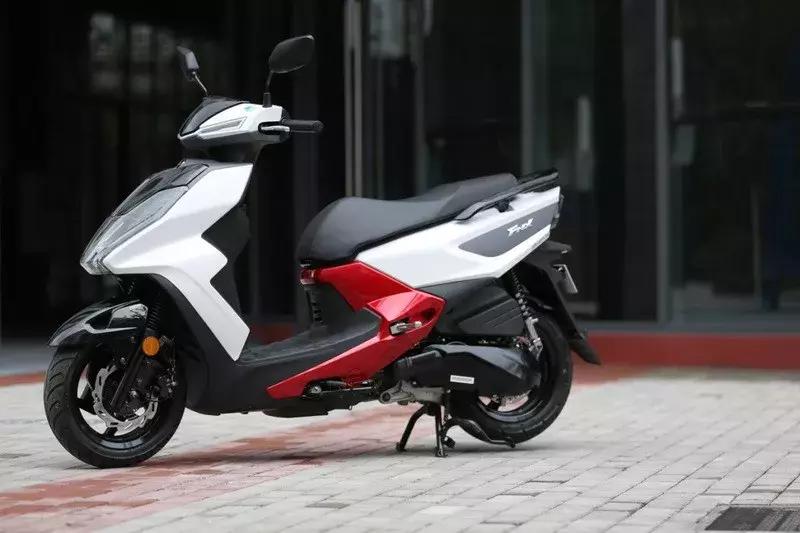 三阳fnx踏板摩托车全系列,三阳最新款150踏板摩托车测试