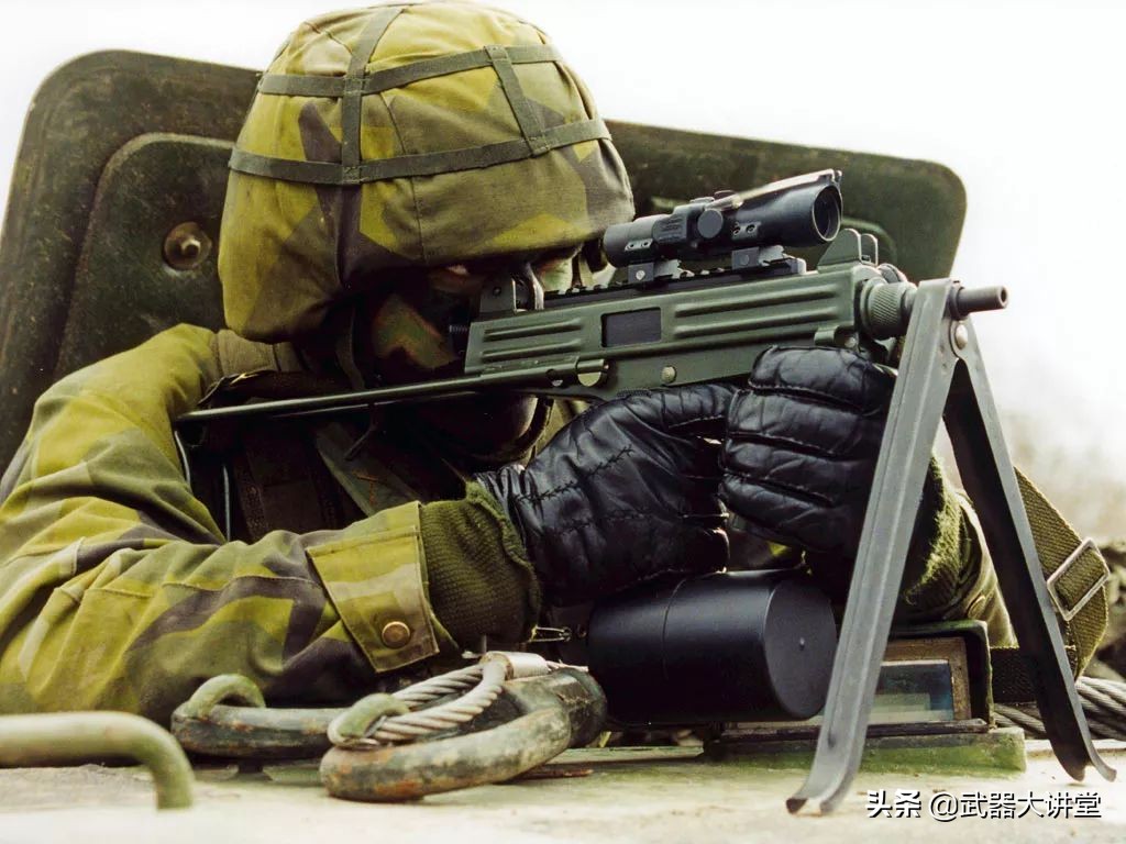 鍙﹁緹韫婂緞鍒嚭蹇冭,鍙﹁緹韫婂緞