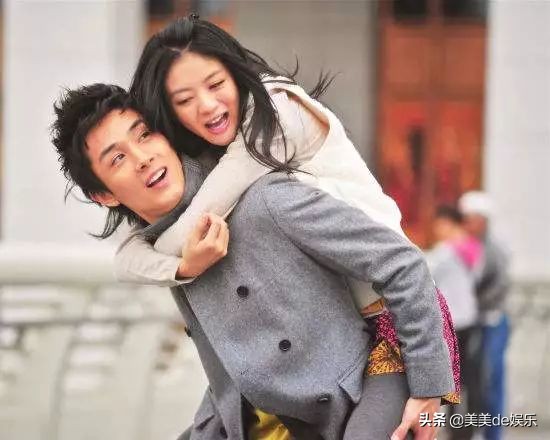 刚过门就当妈，老公被爆出未婚生女，孩子都8岁了