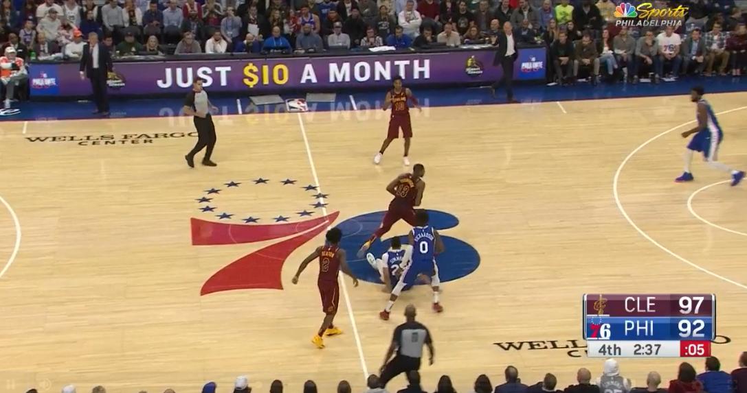 tt晃倒西蒙斯,运球猛如虎