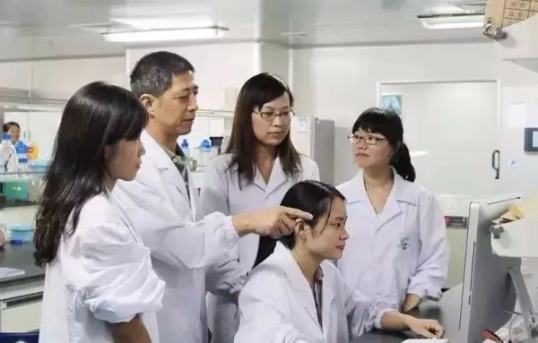 光谷有个海归群，密码“3551”