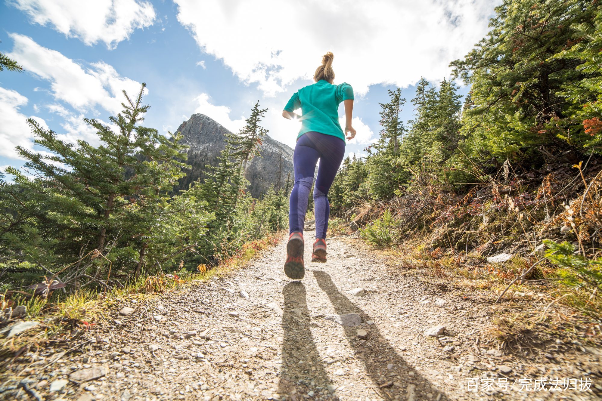 男士运动鞋哪个便宜又能穿得住,便宜又好穿的运动鞋