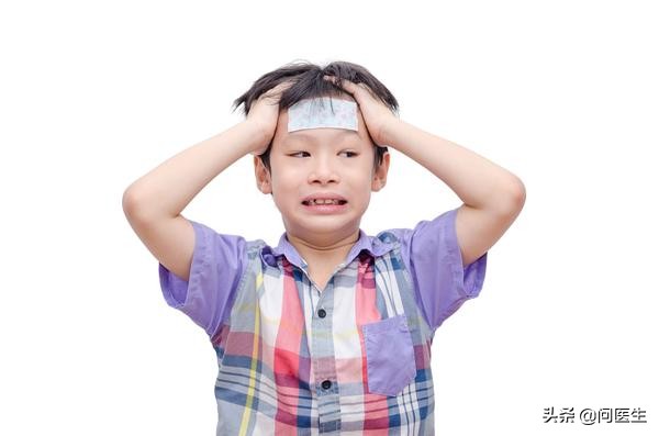 小孩发烧用退热贴有没有用,孩子发烧退热贴该不该贴