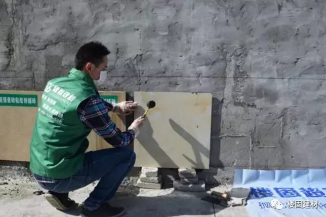 立邦瓷砖背胶施工视频,瓷砖背胶施工方法和技巧