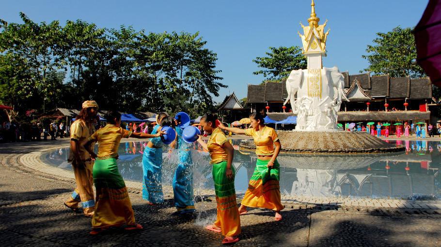 七彩云南雨林探险,游七彩云南西双版纳掠影之一