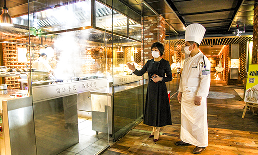 阳光总在风雨后洪庆店,阳光总在风雨后春晚领舞