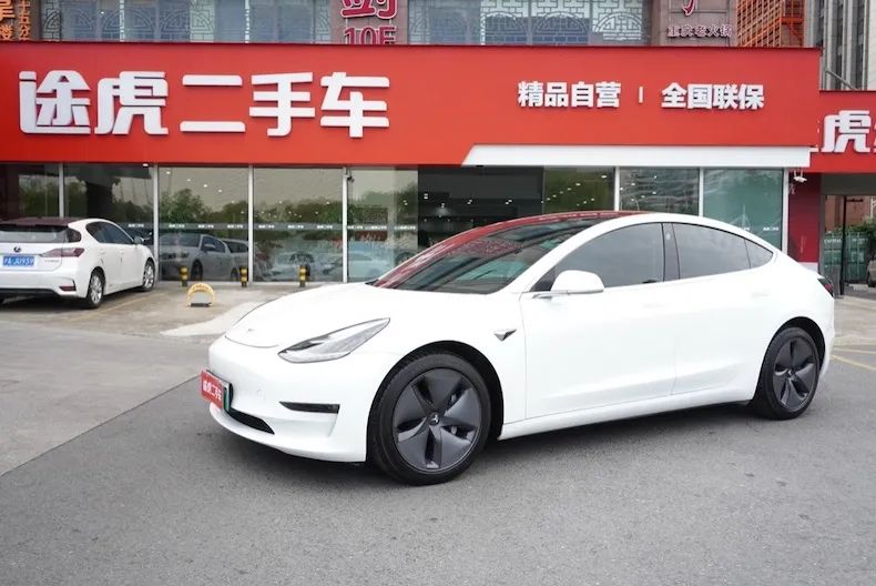 进口特斯拉在中国价格,特斯拉进口最早一批多少钱