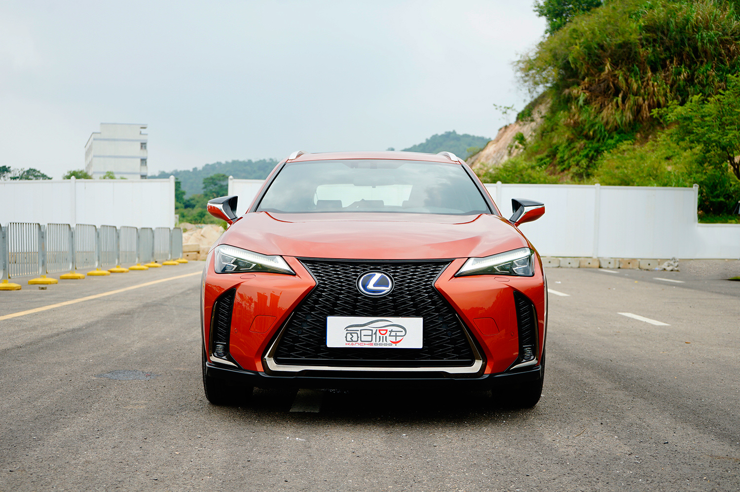 只对懂的人来电雷克萨斯UX260h全驱版试驾测评