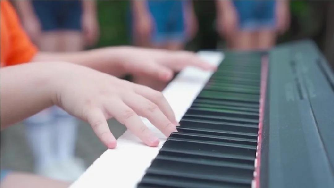 松柏小学：爱·不完美·但最美