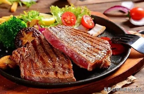 煎牛排注意事项,告诉你个秘密这样煎牛排鲜嫩多汁