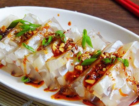 猪皮冻不筋道怎么补救,猪皮冻夏季不融化的技巧