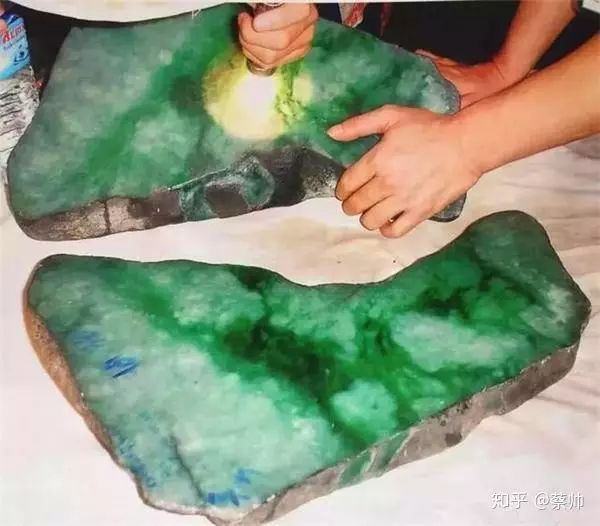 翡翠原石马崇仁 (翡翠大王马崇仁讲解翡翠赌石知识)